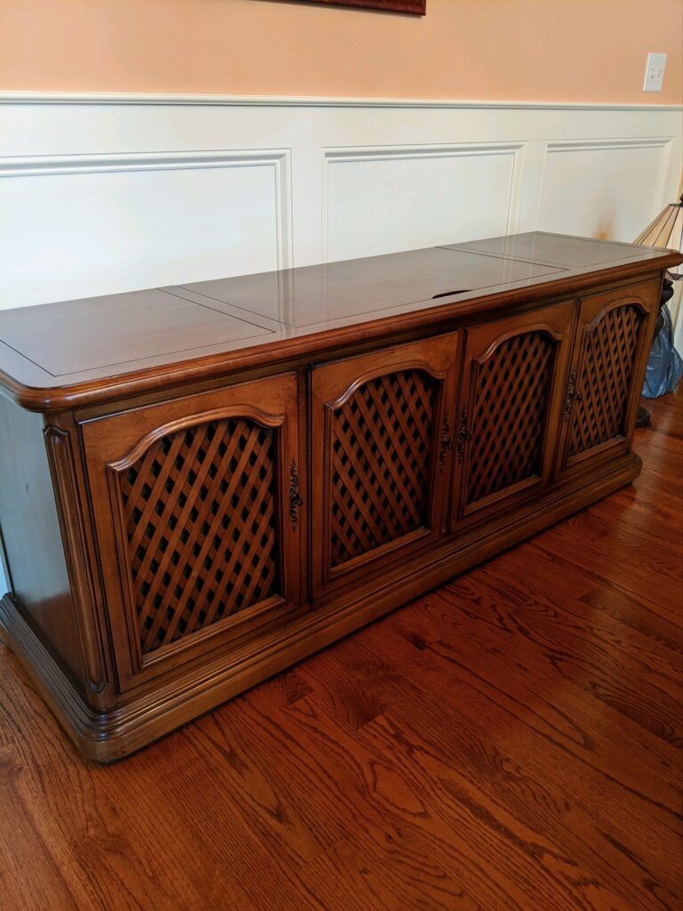 STEREO CONSOLE FLOOR MODEL